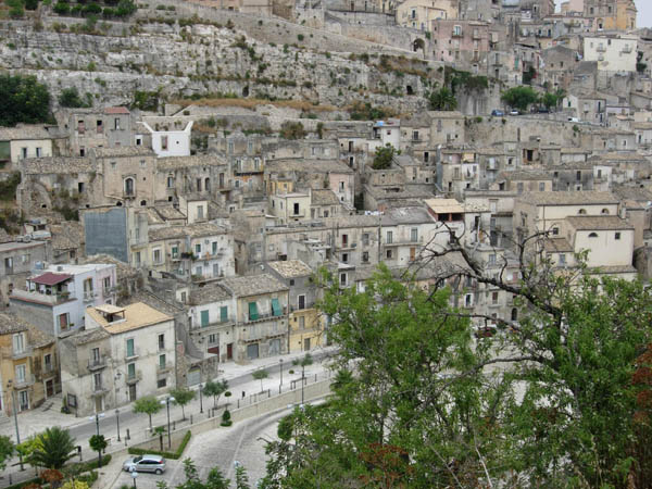 LoLHostel: routes Ragusa-Ibla itinerari ragusa ibla